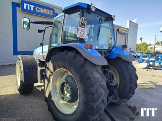 Tractor agricola New Holland TM 135 - 3